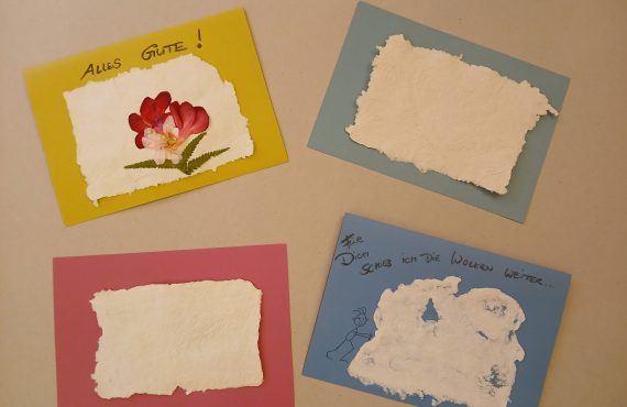 Karten mit selbst hergestellten Papier